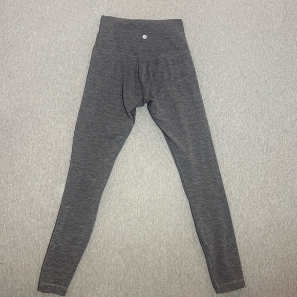 Lululemon Under Gray Blend Leggings Women's Size 4 Activewear Yoga Gym Hiking - Picture 2 of 6